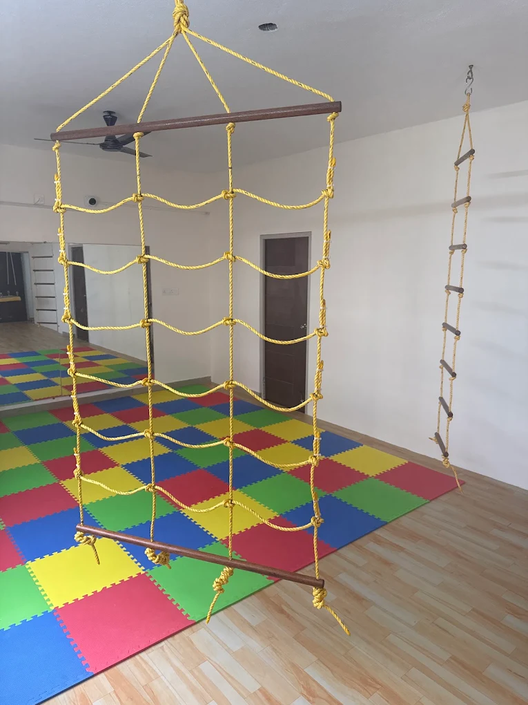 Climbing net structure